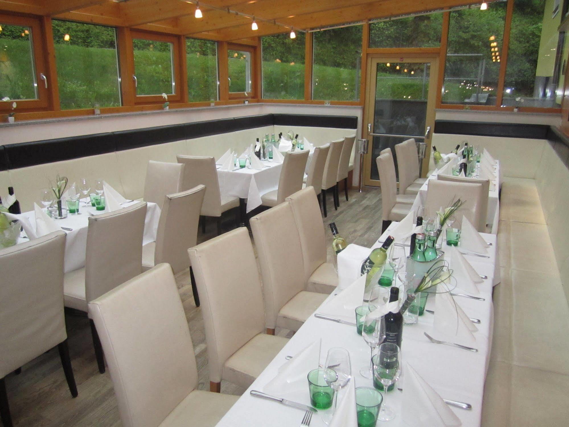 Komfort-Hotel Stockinger Ansfelden Bagian luar foto