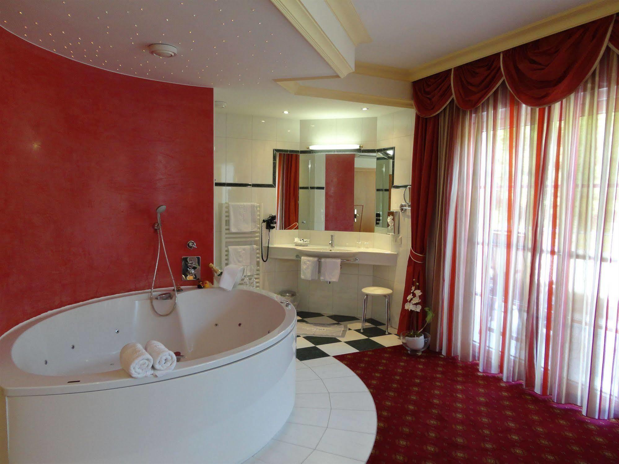 Komfort-Hotel Stockinger Ansfelden Bagian luar foto
